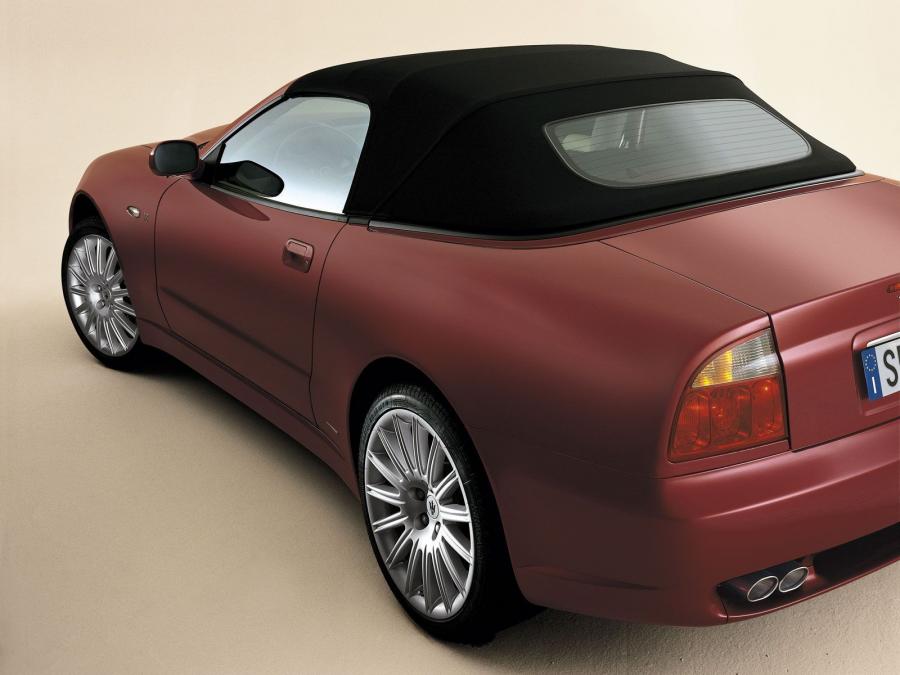  Maserati Spyder 2003 года  (фото 7 из 10)